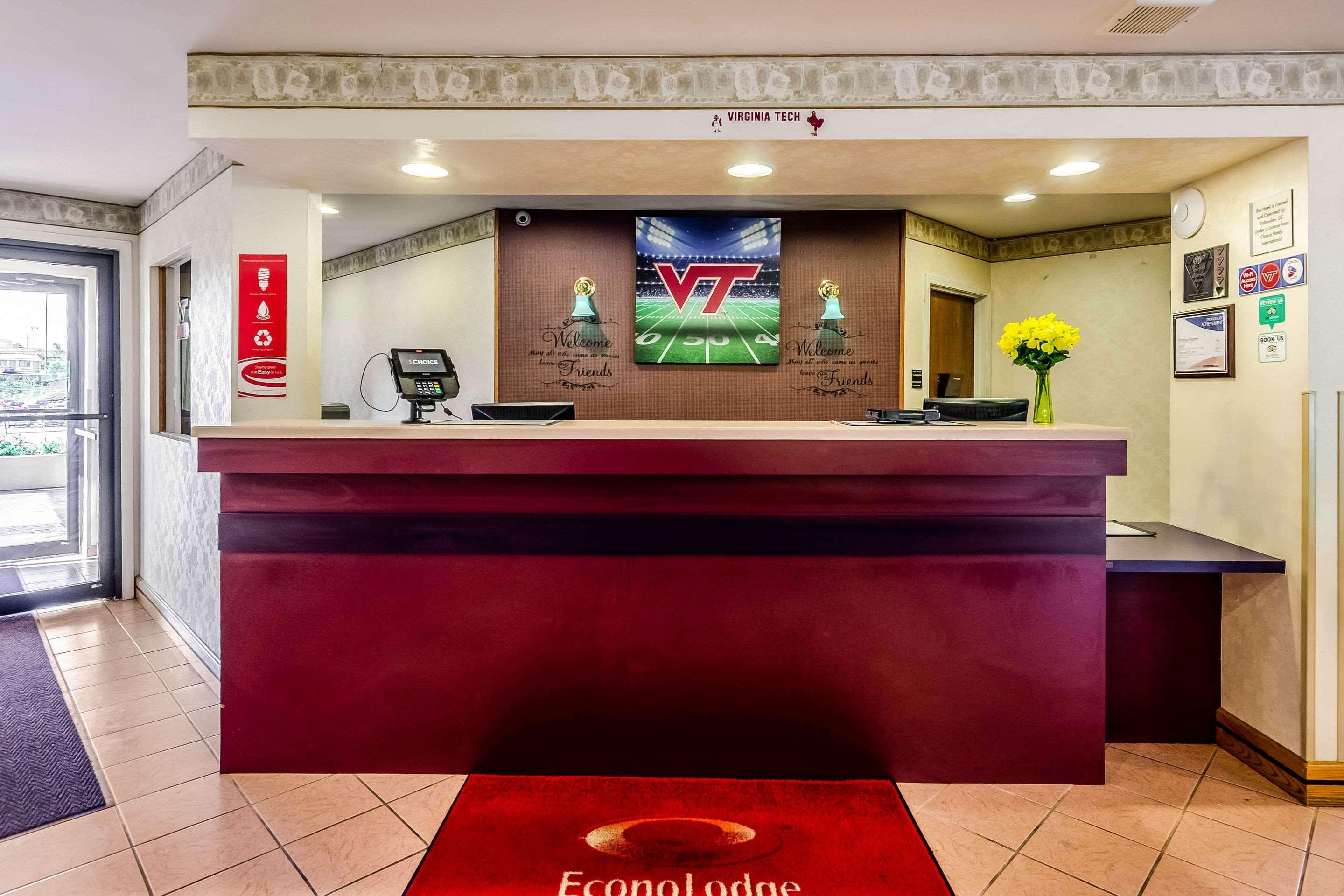 Lodge Econo Christiansburg-blacksburg I-81